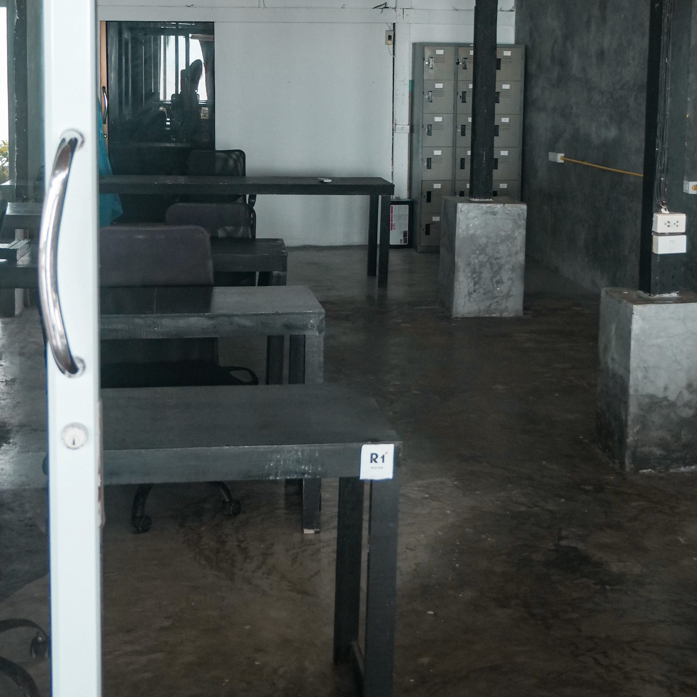 workspace with AC and lockers beachub